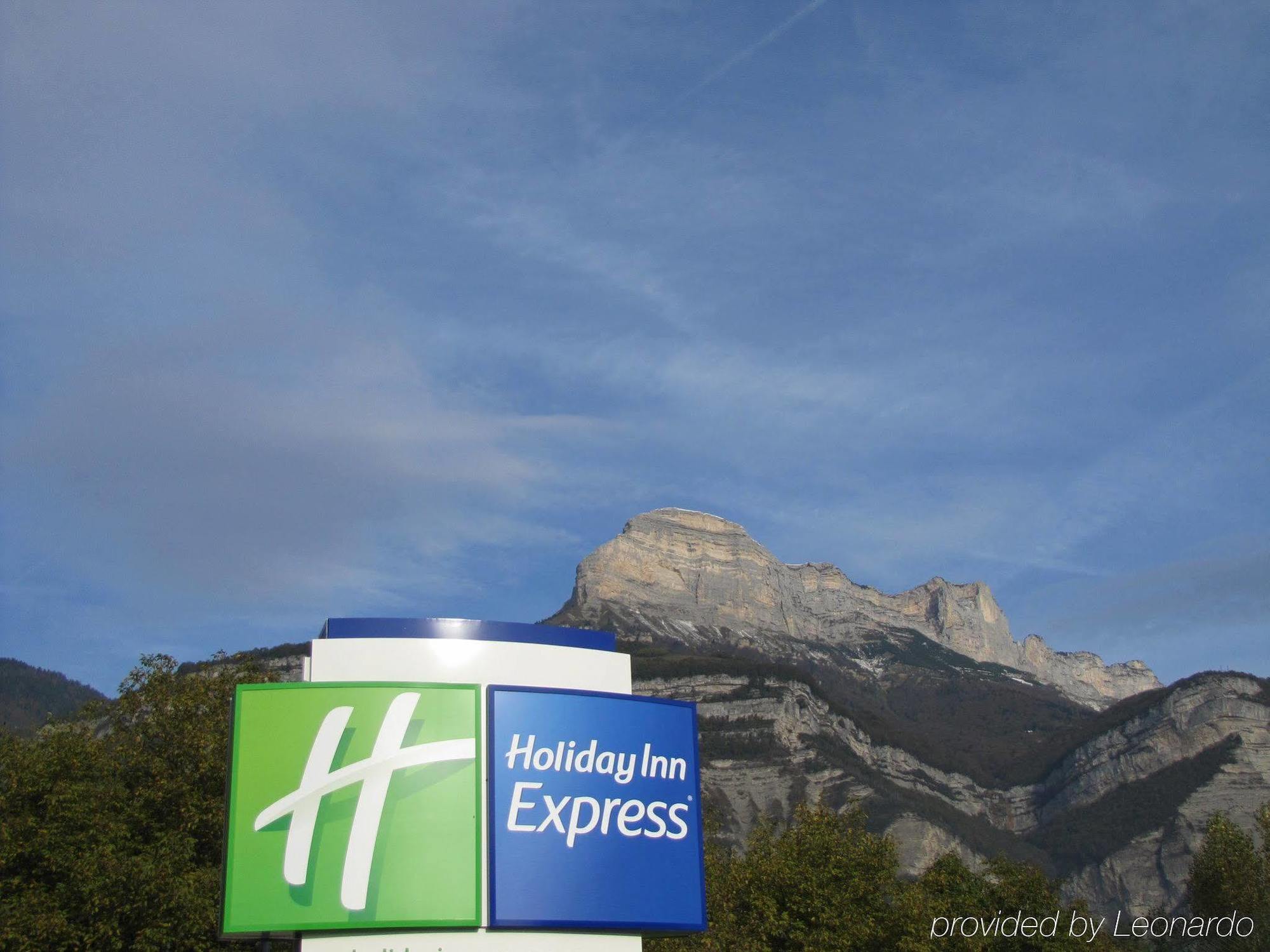 Holiday Inn Express Grenoble-Bernin Zewnętrze zdjęcie